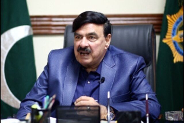 ساری دنیا کو افغانستان کی مدد کرنی چاہیے، شیخ رشید