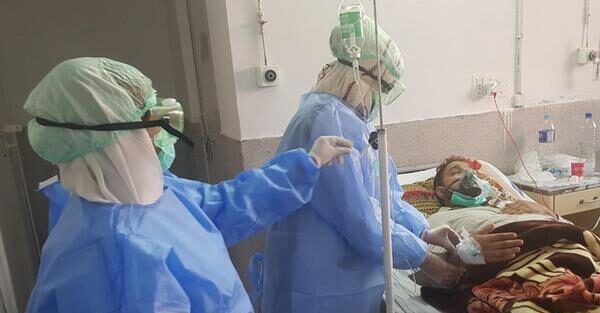 پاکستان میں کورونا ایکٹیو کیسز 86 ہزار سے تجاوز کر گئے، مزید 15 افراد چل بسے