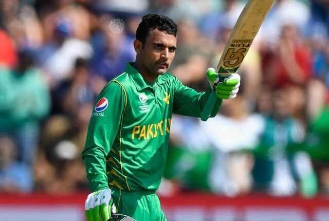 فخر ایک لیگ سیزن میں 500 رنز بنانے والے تیسرے بیٹر بن گئے