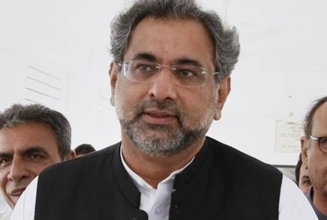 تحریک عدم اعتماد آئے گی اور ماحول جلد تبدیل ہوگا، شاہد خاقان عباسی