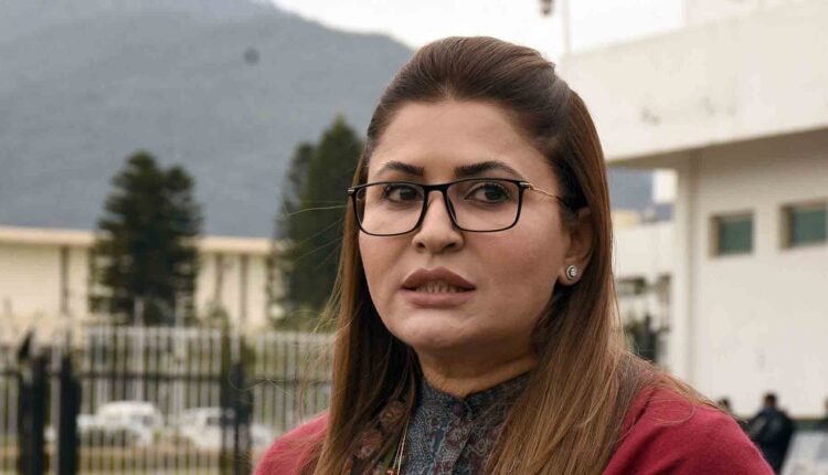 حکومت کو ووٹ دینا والا حالات کی وجہ سے آج اپنا انگوٹھا کاٹنے کو تیار ہے، شازیہ مری