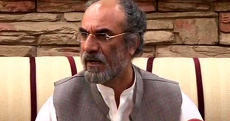 دھمکی آمیز جارحیت اور غیر جمہوری طرز عمل بلوچ قوم میں مزید بیگانگی پیدا کرتا ہے، نواب رئیسانی