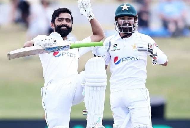 فواد عالم کو 1 ہزار رنز بنانے میں 13 برس لگ گئے