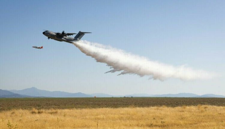 ایئربس کا A400M ملٹری ٹرانسپورٹر کا واٹر بمبار کے طور پر تجربہ