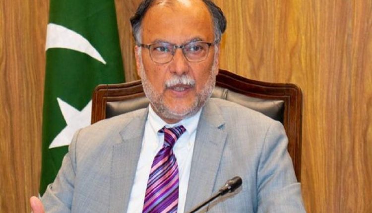 پاکستان ایٹمی طاقت ،کوئی بھی ڈکٹیشن نہیں دے سکتا،قومی فیصلے اتحادی حکومت میں شامل جماعتوں کی مشاورت سے ہوتے ہیں،احسن اقبال