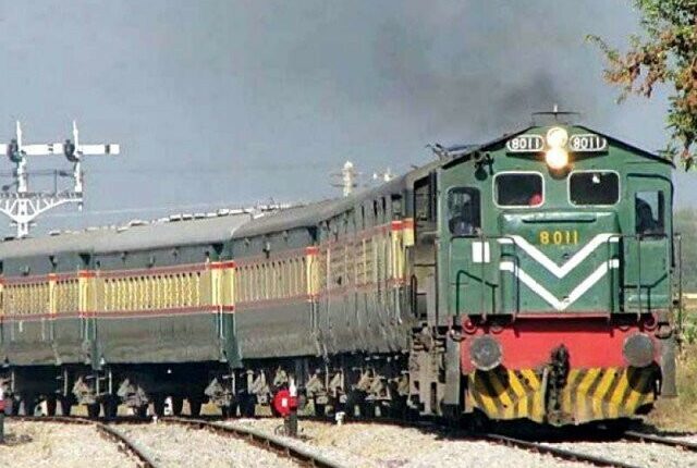 کراچی سے اندرون ملک جانے والی ٹرینوں کےاوقات کار تبدیل