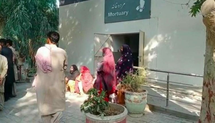 مظفرگڑھ:علی پورمیں زہریلی شراب پینےسےمرنےوالوں کی تعداد13ہوگئی