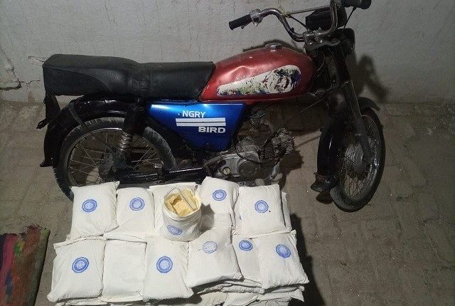 کوئٹہ میں موٹرسائیکل پر لدی 44 کلو مارفین پکڑی گئی