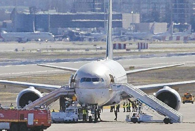 لاہور سے دبئی جانے والے مسافر طیارے میں خوفناک آتشزدگی