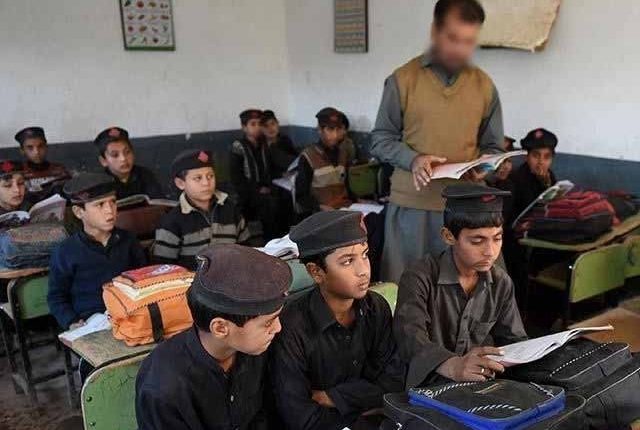 خیبر پختون خوا کے تعلیمی اداروں میں موسم گرما کی تعطیلات میں توسیع کا فیصلہ