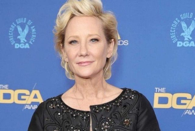 مشہور ہالی ووڈ اداکارہ کی گاڑی کو حادثہ، حالت تشویشناک