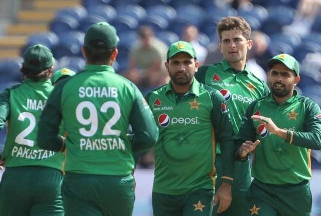 حقوق کی جنگ میں قومی فرائض کرکٹرز پر غالب آگئے