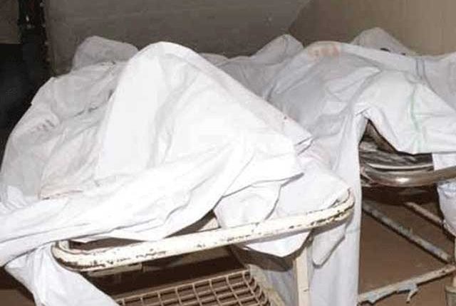 رحیم یارخان میں مسافر کوچ پر ٹرک الٹنے سے 12 افراد جاں بحق