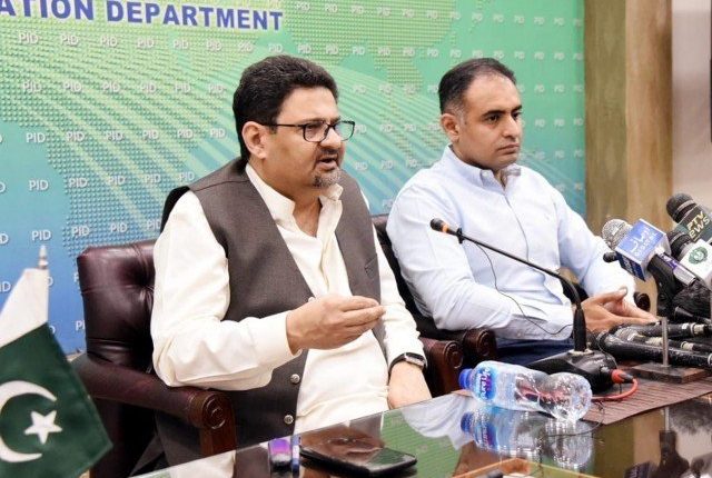 کے پی حکومت آئی ایم ایف معاہدے کو سبوتاژ کرنے کی کوشش کررہی ہے، مفتاح اسماعیل