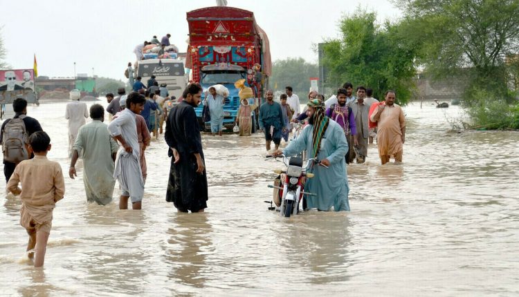 بارشوں اور سیلاب سے صورتحال مزید ابتر، اشیائے خور و نوش کی قلت