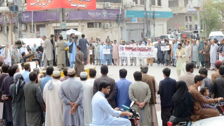 کوئٹہ، گورنمنٹ ٹیچرز کی بھوک ہڑتال کے 22 روز، متعدد کی حالت غیر، ہسپتال داخل