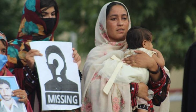 کوئٹہ ریڈ زون دھرنے کے 30 دن مکمل، مختلف شخصیات کی آمد، شرکاء سے اظہار یکجہتی