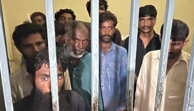 ڈیرہ غازی خان: سیلاب زدگان کاامدادی سامان لوٹنےوالےافراد کی گرفتاریاں جاری