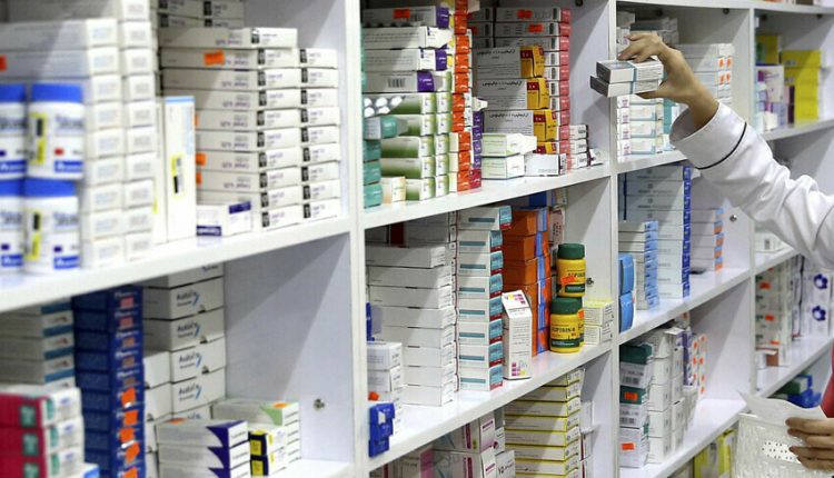 کراچی کے گودام سے ذخیرہ کی گئی 2 لاکھ 52 ہزار پیناڈول ٹیبلٹ برآمد