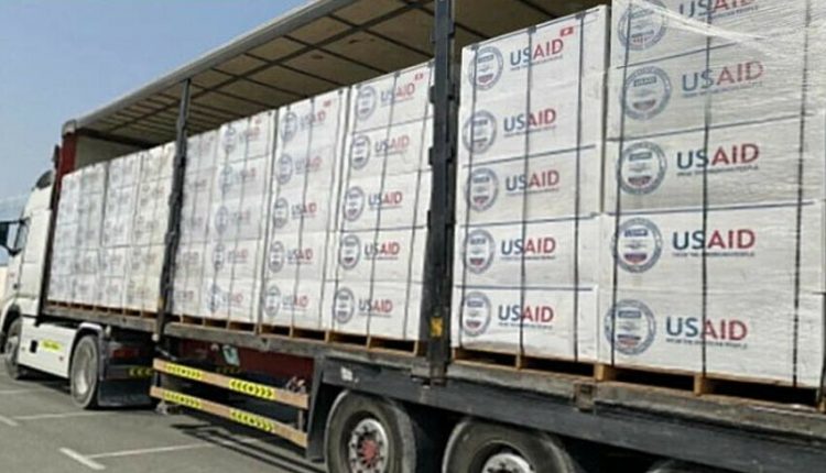 سیلاب زدگان کیلئے امدادی سامان لے کر امریکا کا پہلا جہاز پاکستان پہنچ گیا