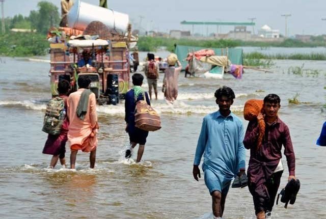 سیلاب متاثرہ علاقوں کے طلبہ کو خصوصی مراعات کا پیکیج دینے کا فیصلہ