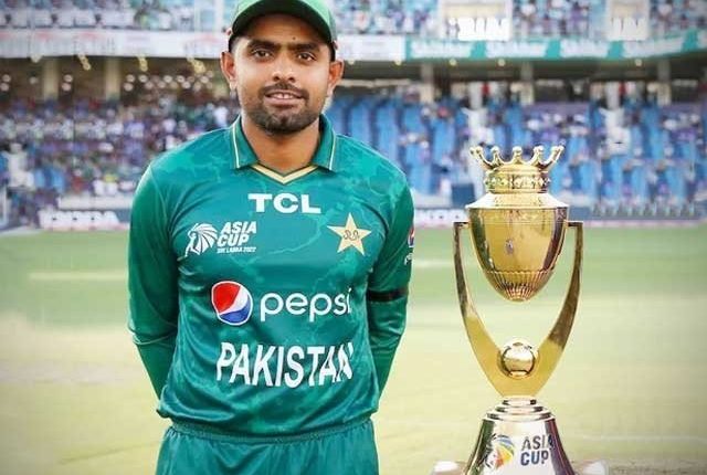 بابراعظم کیا کسی بڑے مقابلے میں پاکستان کو ٹرافی جتوا سکیں گے؟