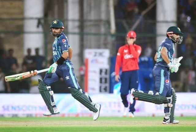 قومی ٹیم کو ہدف کے تعاقب میں ہوم گراؤنڈ پر دوسری بدترین شکست