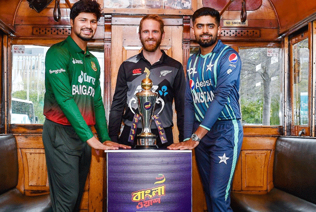 سہ فریقی سیریز؛ ٹرافی کی رونمائی کردی گئی