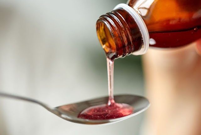 کھانسی و بخار کی بھارتی دوا پینے سے 66 بچے ہلاک، ڈبلیو ایچ او نے الرٹ جاری کردیا