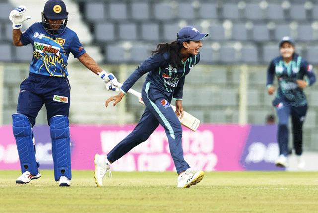 پاکستان ویمنز ٹیم نے سری لنکا کو دُھول چٹادی