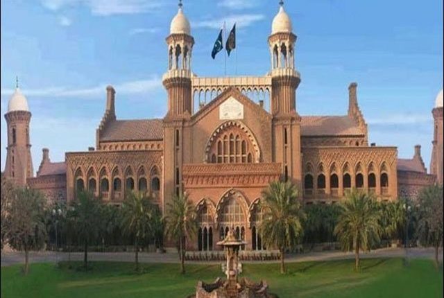 جوڈیشل کمیشن کی لاہور ہائیکورٹ کے 13 میں سے 11 ایڈیشنل ججز کو مستقل کرنے کی سفارش