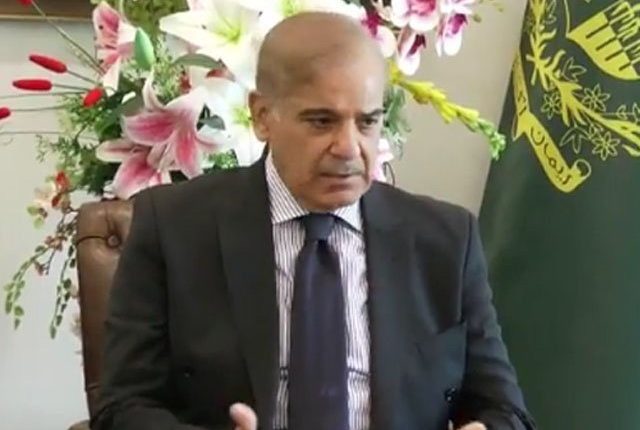 موسمیاتی تبدیلیوں کی وجہ سے پاکستان میں خوراک کی قلت کا خدشہ ہے، وزیراعظم