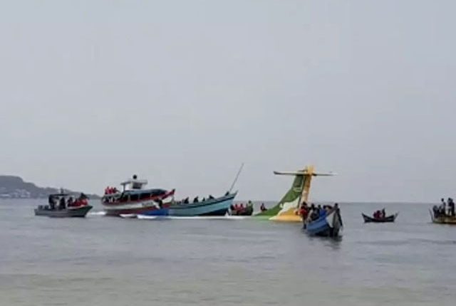 تنزانیہ میں طیارہ جھیل میں گر کر ڈوب گیا؛ 19 ہلاکتیں