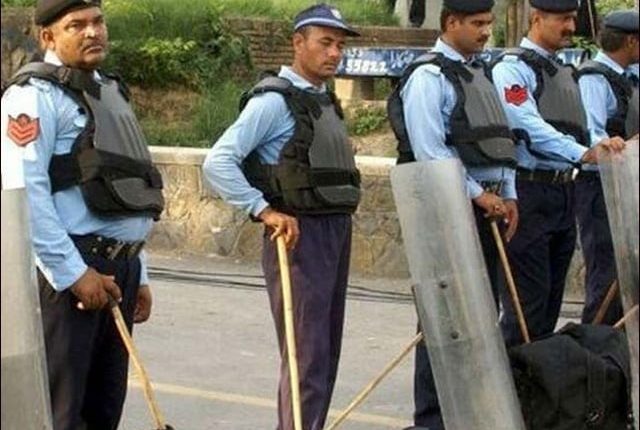 اسلام آباد پولیس نے پنجاب میں پی ٹی آئی مظاہرین کیخلاف کارروائی کی اجازت مانگ لی