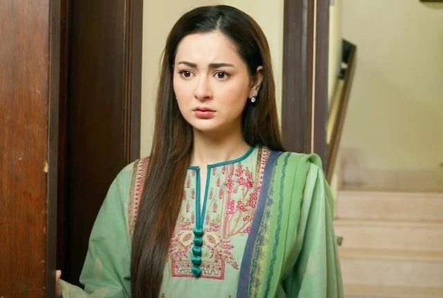 مداحوں کے ہجوم کی ہانیہ عامر کے ساتھ بدتمیزی، اداکارہ بھڑک اُٹھیں