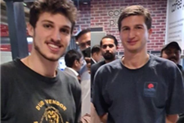 عمران خان کے بیٹوں کی ائیرپورٹ پر تصاویرمنظر عام پر