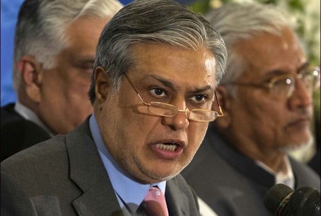 آمدن سے زائد اثاثے؛ اسحاق ڈار کو کلین چٹ، احتساب عدالت میں کارروائی ختم