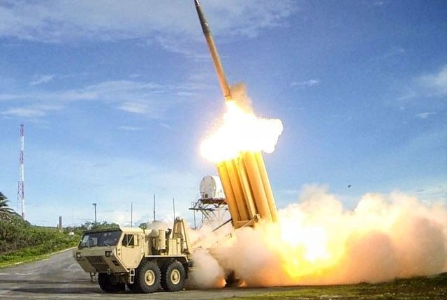 جنوبی کوریا کا طیارہ مار گرانے والے میزائل شکن نظام کا تجربہ