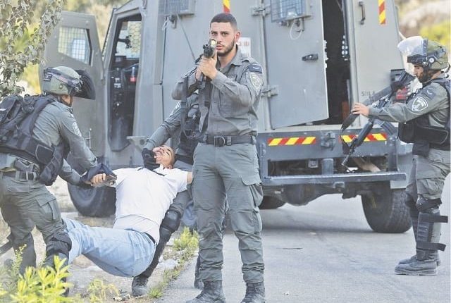 اسرائیلی فوج کی جارحیت میں 2 بھائیوں سمیت 3 فلسطینی نوجوان شہید