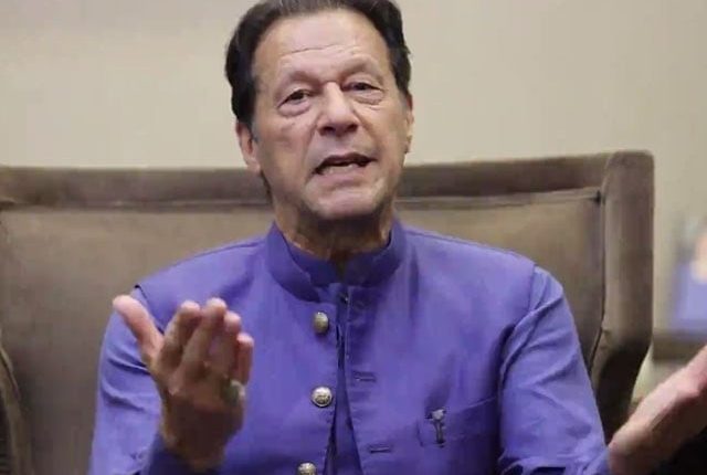 عمران خان اسمبلیاں تحلیل کرنے سے متعلق اعلان آئندہ ہفتے کریں گے