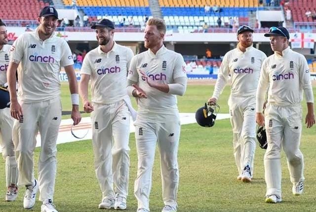 انگلینڈ کے 8 کھلاڑیوں کی طبیعت خراب، ٹرافی کی تقریب رونمائی ملتوی