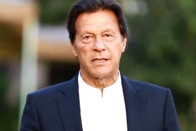 امید ہے نئی فوجی قیادت اعتماد کی کمی کے خاتمے کی کوشش کریگی، عمران خان
