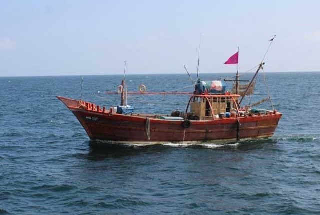 بلوچستان کی سمندری حدود میں غیر قانونی ماہی گیری میں ملوث 9 ٹرالرضبط، 37 ٹرالروں کے لائسنس معطل