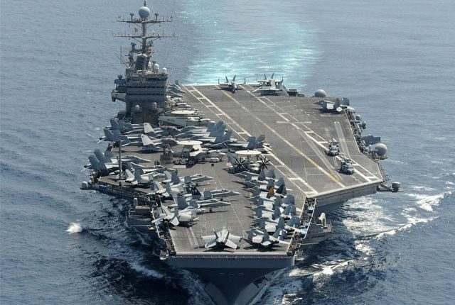 امریکی طیارہ بردار بحری جہازپرآگ بھڑک اٹھی،9 زخمی