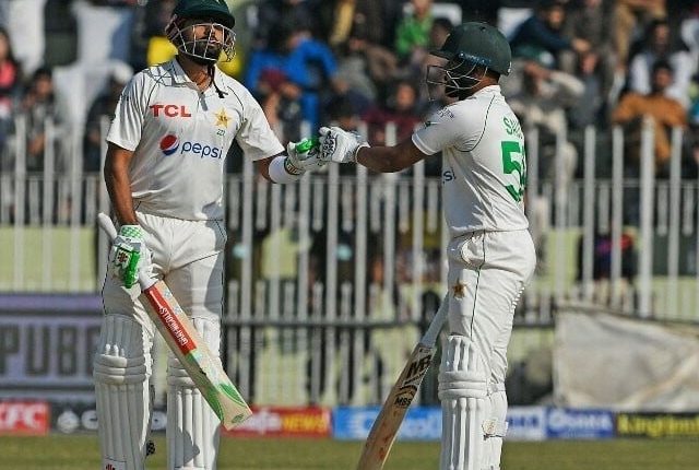 پنڈی ٹیسٹ؛ پاکستان نے پہلی اننگز میں 7 وکٹوں کے نقصان پر 499 رنز بنالیے