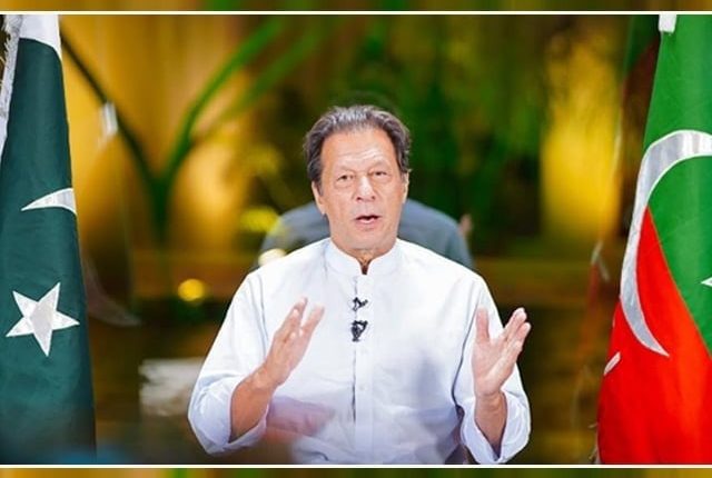 جنرل (ر) فیض کو ہٹانے کے بعد جنرل (ر) باجوہ نے میرے ساتھ ڈبل گیم کھیلی، عمران خان