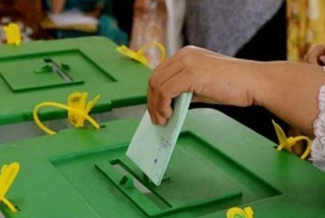 پونچھ ڈویژن کے بلدیاتی انتخابات؛ پی ٹی آئی 229 نشستوں کیساتھ سرفہرست