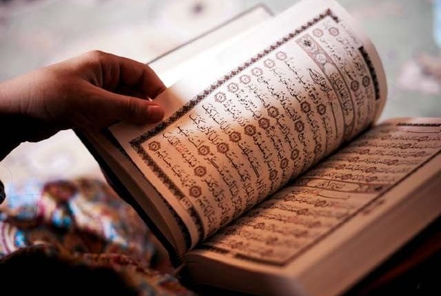 ترجمہ قرآن میں تحریف؛ وزیراعظم کا معاملہ کابینہ کے سامنے رکھنے کا فیصلہ