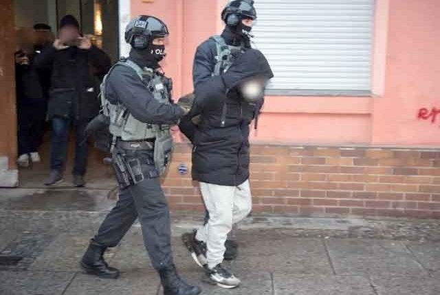 جرمنی میں حکومت کا تختہ الٹنے کا منصبوبہ ناکام، فوجیوں سمیت 25 گرفتار