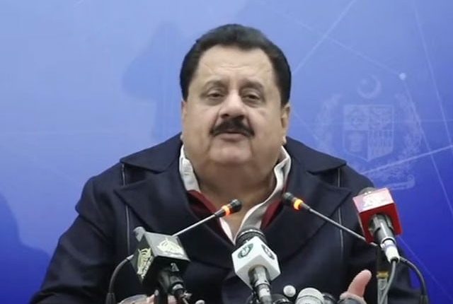 لوگ مرغی کھانا چھوڑ دیں، اس کی فیڈ مضر صحت ہے، وزیر تحفظ خوراک